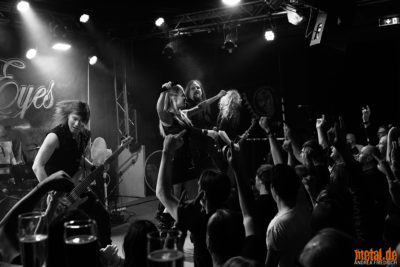 Konzertfoto von Leaves' Eyes - Tour Of The Dragonhead