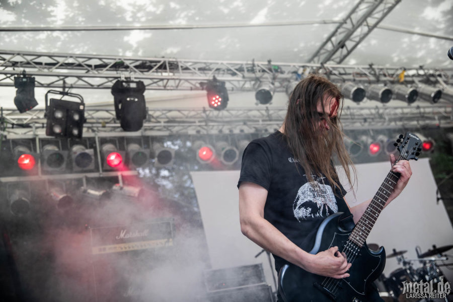 Blood Red Fog Fields Of Sorrow Review • metal.de