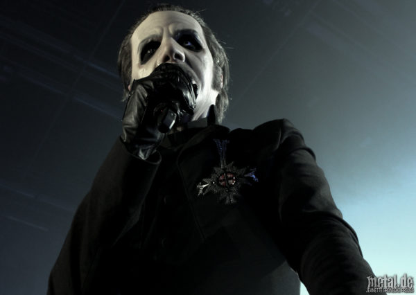 Konzertfotos von Ghost auf der "A Pale Tour Named Death 2019"