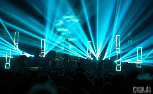 Konzertfotos von Shinedown auf der Walk The Sky Tour 2019 in Hamburg