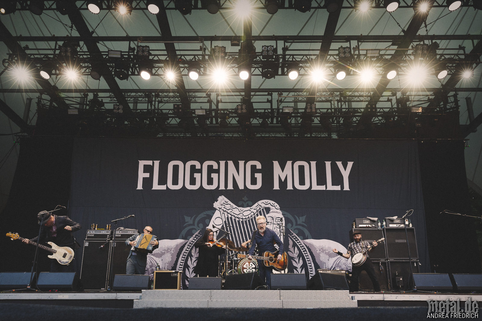 flogging molly tour 2022 berlin