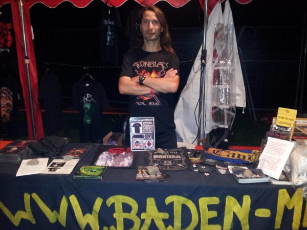 Yücel Erol am Baden Metal Stand auf dem "Baden In Blut" 2016