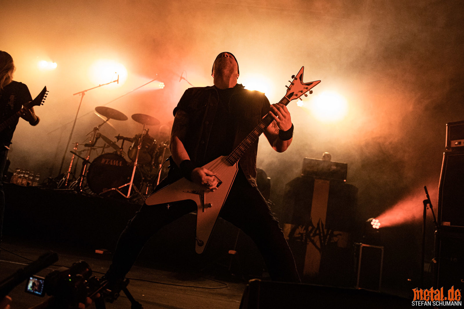 Grave Wechsel am Bass • metal.de